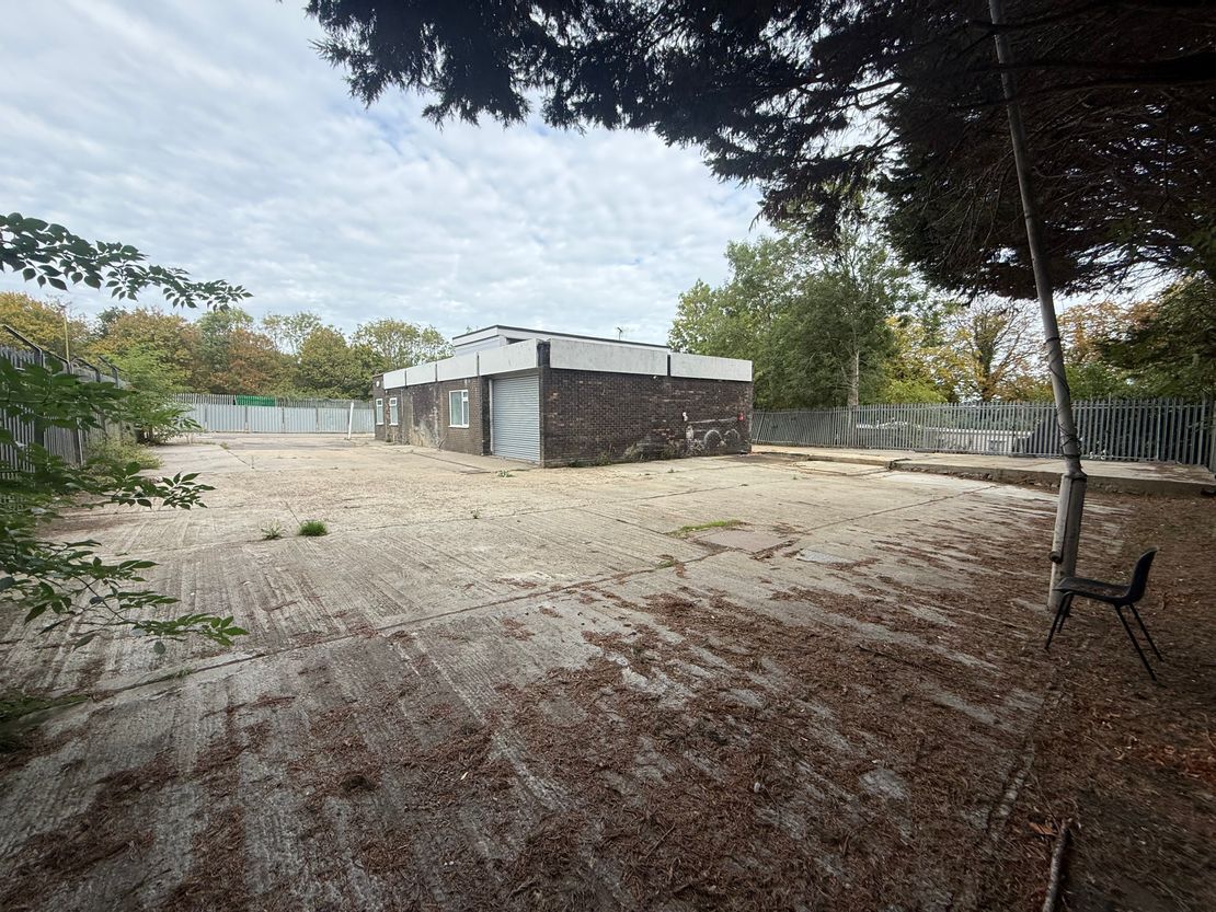 Swanland Road Compound, Barnet by Pass, South Mimms, Potters Bar, Hertfordshire, EN6 3NH