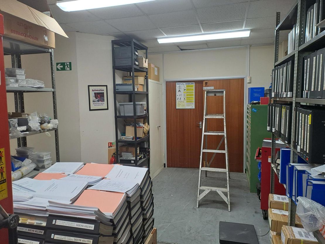 Unit 2 Bridge Gate Centre, Martinfield, Welwyn Garden City, Hertfordshire, AL7 1JG