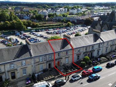 Property Image for 5 Viewfield Place, Stirling, Stirlingshire, FK8 1NQ