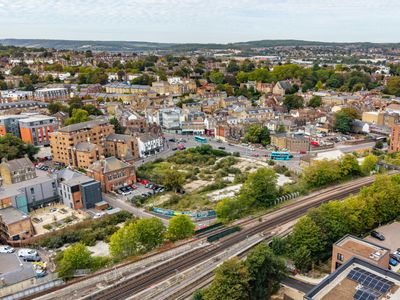 Property Image for High Street, Rochester, Kent, ME1 1NG