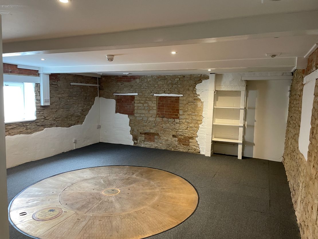 Unit 10 & 11, Eagle Industrial Estate, Witney, Oxfordshire, OX28 4DP