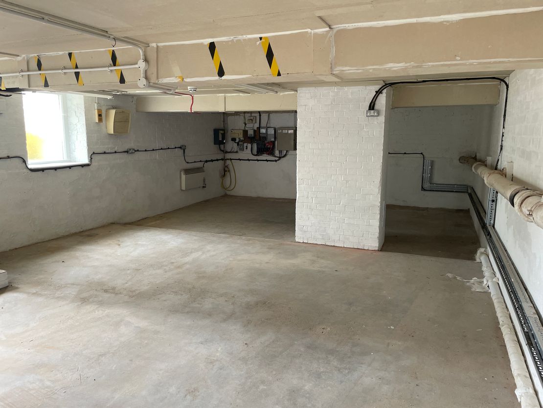 Unit 10 & 11, Eagle Industrial Estate, Witney, Oxfordshire, OX28 4DP