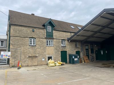 Property Image for Unit 10 & 11, Eagle Industrial Estate, Witney, Oxfordshire, OX28 4DP