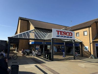 Property Image for 9 Triangle Shopping Centre, Frinton-on-Sea, CO13 0AU
