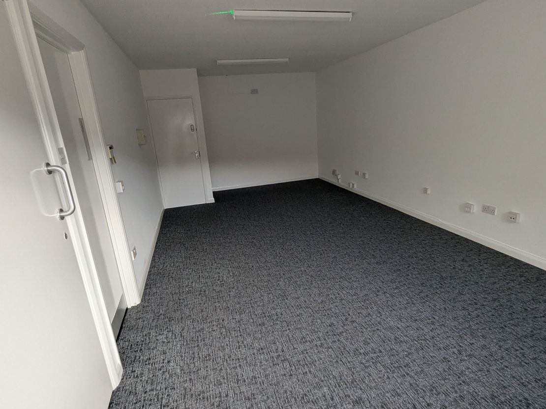 Unit 4 Lake Road Quarry Wood Industrial Estate, Aylesford, Kent, ME20 7TQ