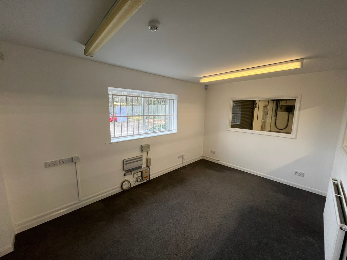 Unit 9, Clover Park, Cloverfield, Hinckley, Leicestershire, LE10 1YD