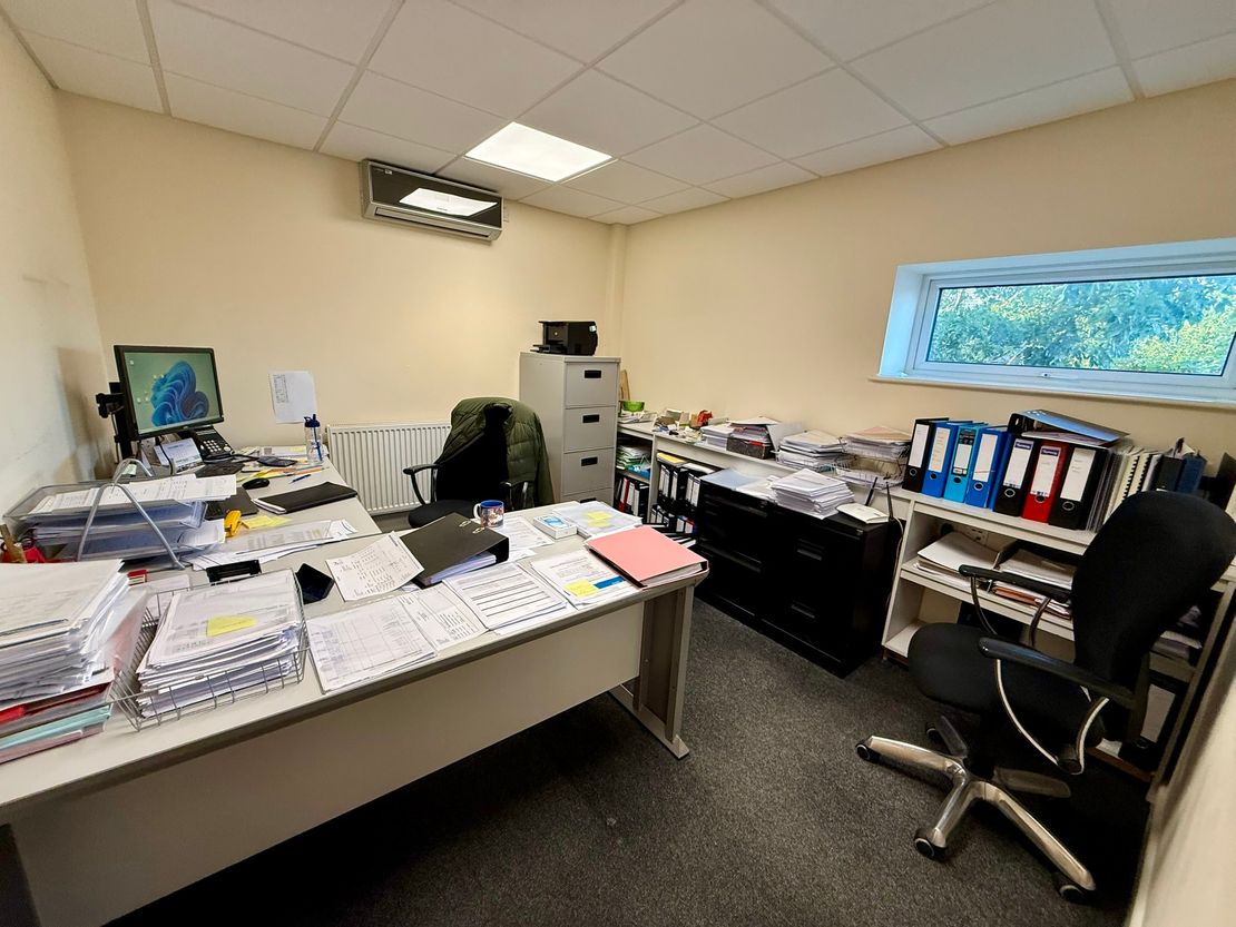 Units 7 & 8, Clover Park, Cloverfield, Hinckley, Leicestershire, LE10 1YD