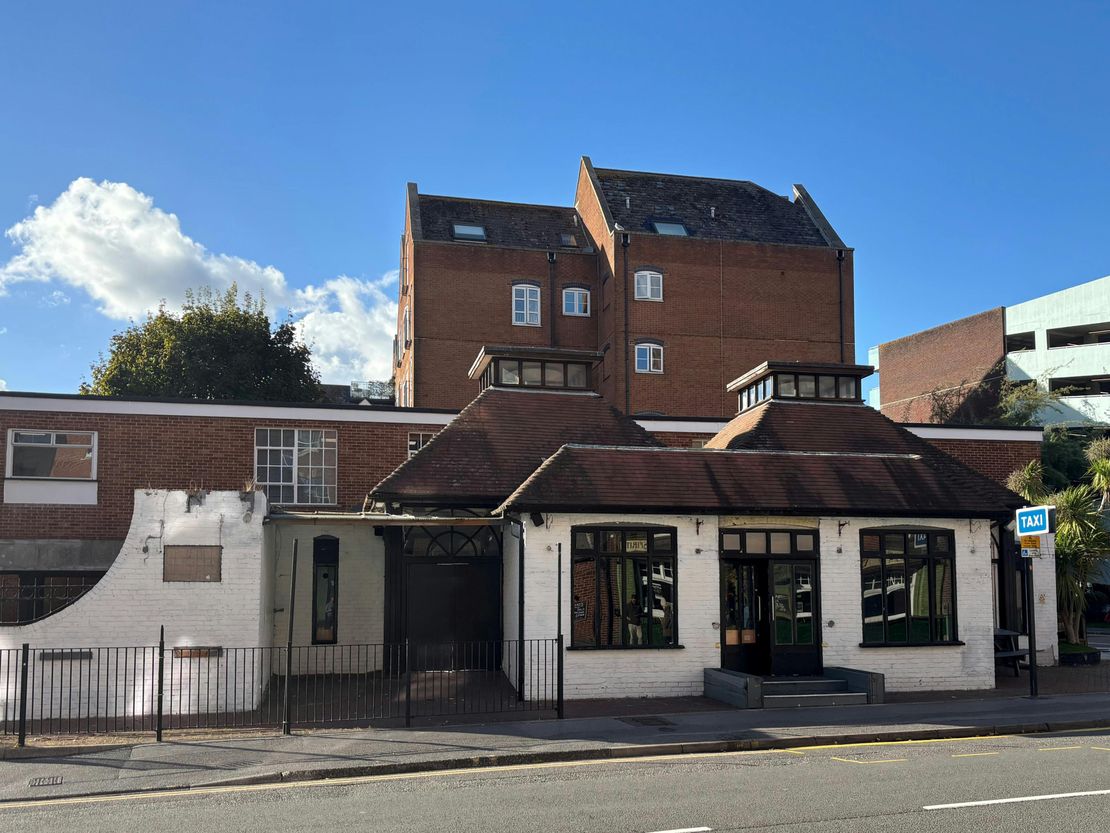 1 Old Orchard, Poole, BH15 1SD