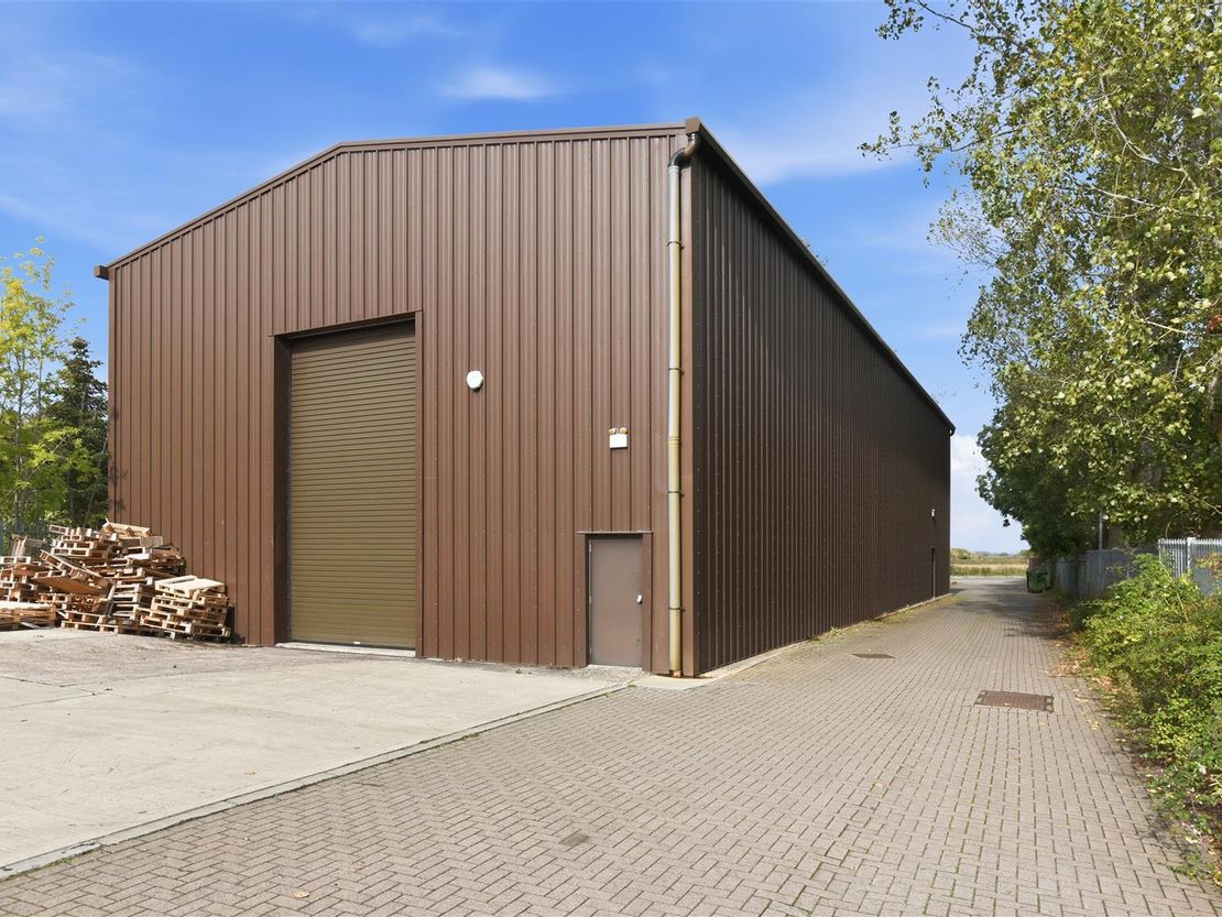 Long Marston, Stratford Upon Avon CV37 8RP