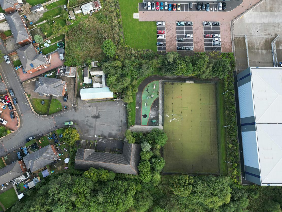 Neston Road, Rochdale, OL16 4XW