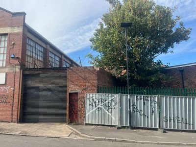 Property Image for 66 Effingham Road, Sheffield, S4 7YS