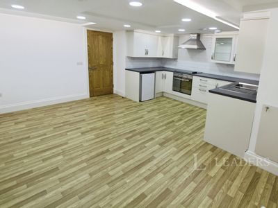 Property Image for 64 Bute Street, Luton, Bedfordshire, LU1 2EY