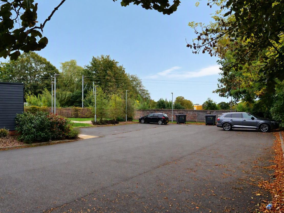 Alsager Arms / Saxon Court, 4 Sandbach Road South, Alsager, Cheshire, ST7 2LU