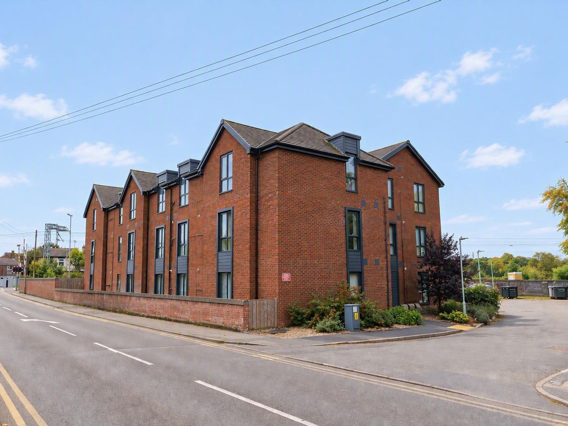 Alsager Arms / Saxon Court, 4 Sandbach Road South, Alsager, Cheshire, ST7 2LU