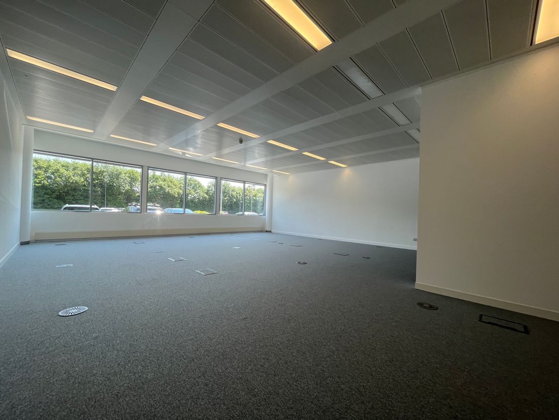 Part Ground Floor 3 City Place, Beehive Ring Road, Gatwick, West Sussex, RH6 0PA