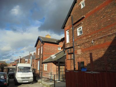 Property Image for 605, Gorton Road, Stockport, Greater Manchester, SK5 6NX
