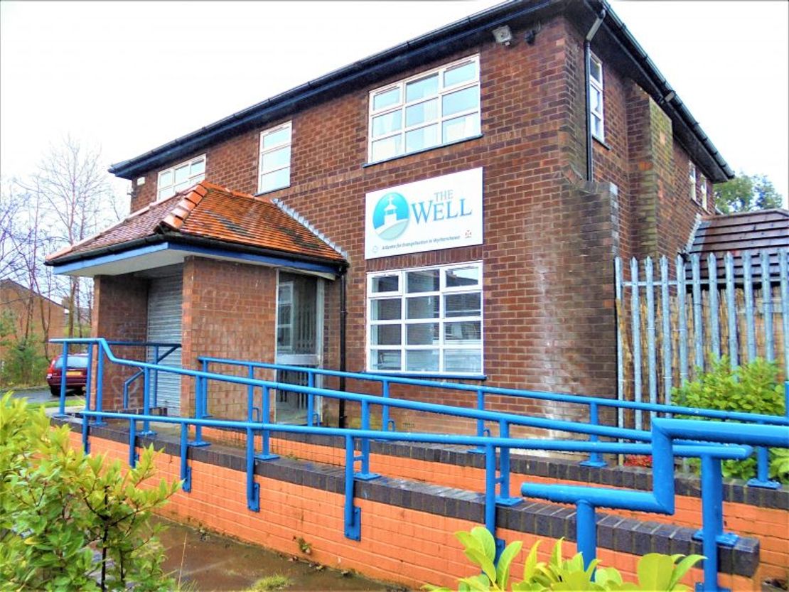 127 woodhouse lane, wythenshawe, m22 9nw