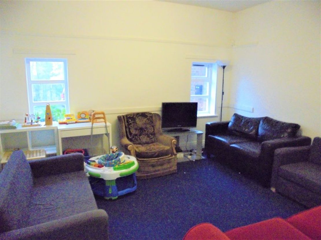 127 woodhouse lane, wythenshawe, m22 9nw