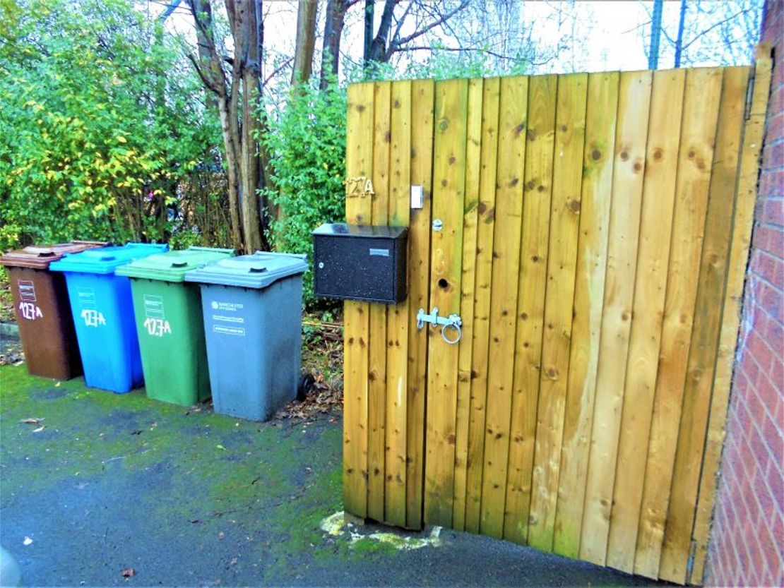 127 woodhouse lane, wythenshawe, m22 9nw
