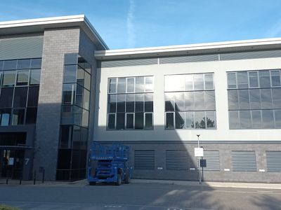 Property Image for Detached Office Building, 7 Beacon Way Brighton Street, Hull, East Riding Of Yorkshire, HU3 4XT