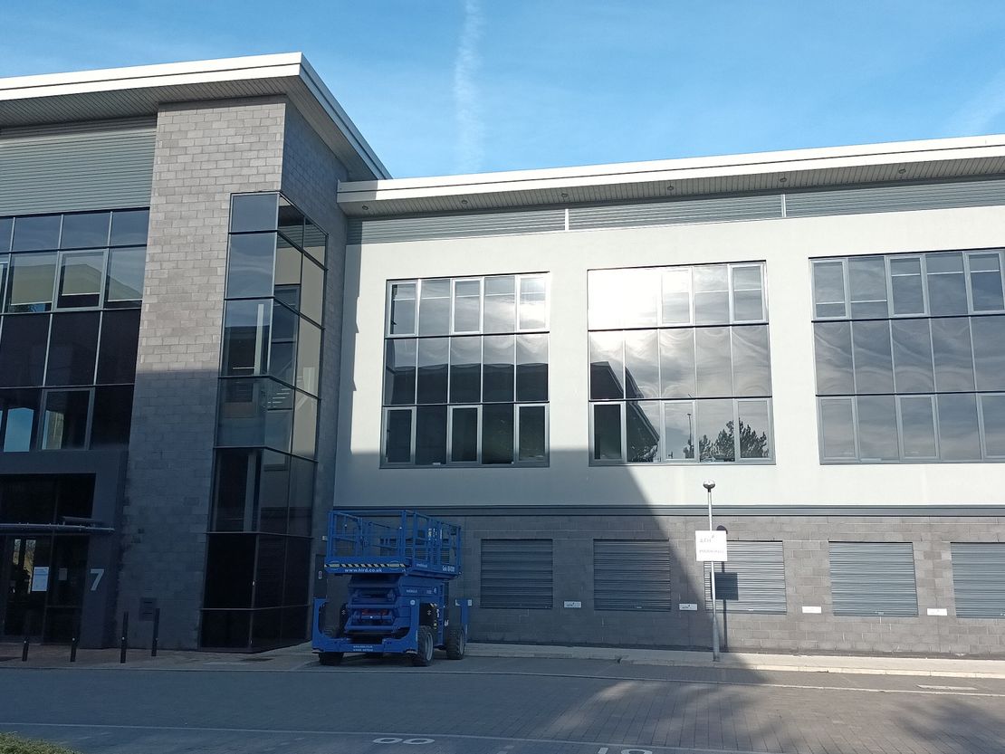 Detached Office Building, 7 Beacon Way Brighton Street, Hull, East Riding Of Yorkshire, HU3 4XT