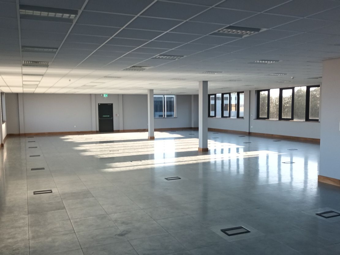 Detached Office Building, 7 Beacon Way Brighton Street, Hull, East Riding Of Yorkshire, HU3 4XT