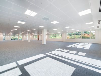 Property Image for Compton House, The Guildway, Old Portsmouth Road, Guildford, Surrey, GU3 1LR
