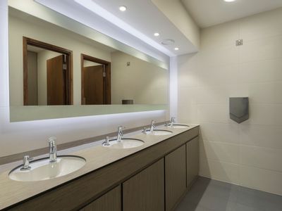 Property Image for Compton House, The Guildway, Old Portsmouth Road, Guildford, Surrey, GU3 1LR
