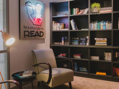 Property Image for 10 Bloomsbury Way, London, Greater London, WC1A 2SL