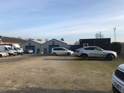 Property Image for 9 Limber Road, Kirmington, Ulceby, Lincolnshire, DN39 6YB