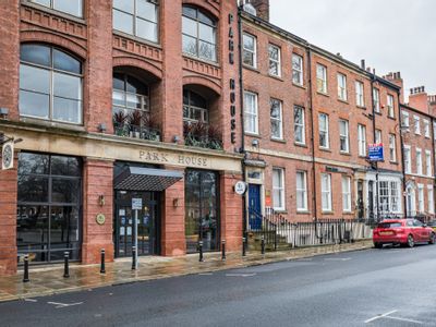 Property Image for Space Made Group Offices, Park House, Park Square West, Leeds, West Yorkshire, LS1 2PW