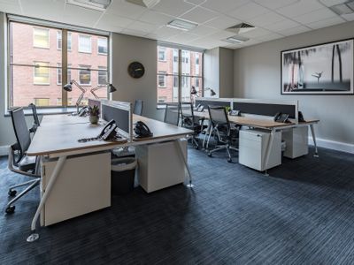 Property Image for Space Made Group Offices, Park House, Park Square West, Leeds, West Yorkshire, LS1 2PW