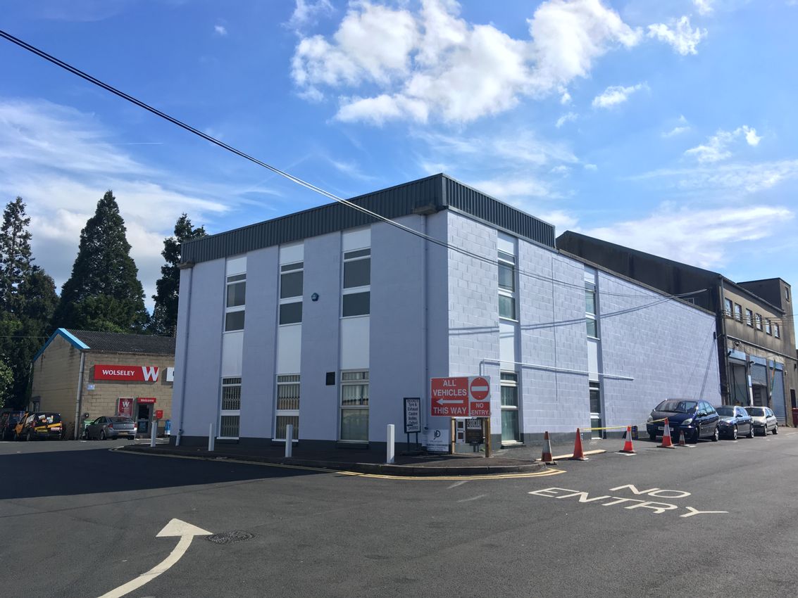 To Let Unit 19 Curtis Industrial Estate, North Hinksey Lane, Botley