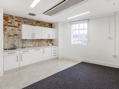 Property Image for 2 The Billings, Walnut Tree Close, Guildford, GU1 4UL