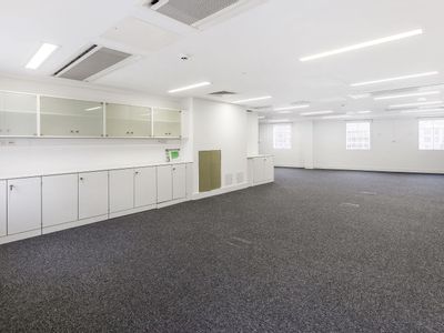 Property Image for 2 The Billings, Walnut Tree Close, Guildford, GU1 4UL