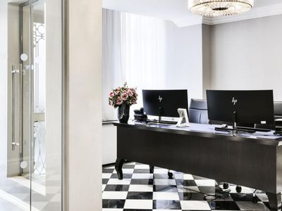Property Image for 42 Brook Street, London, W1K 5DB