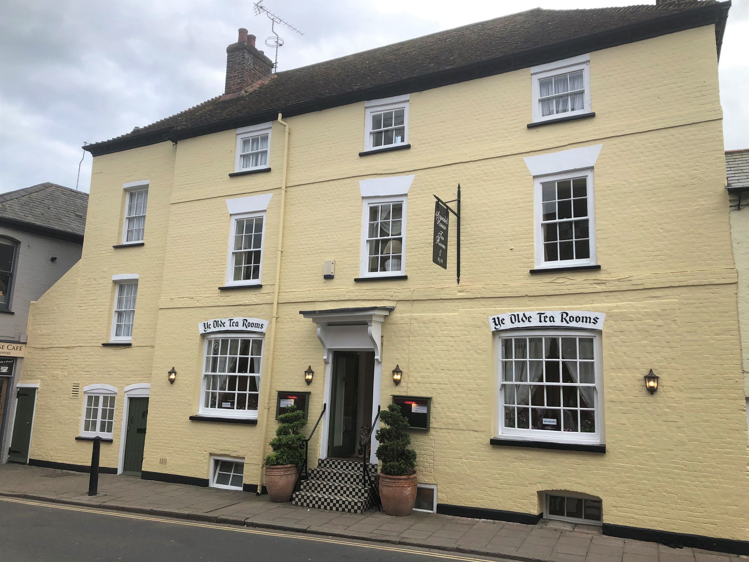 For Sale Arundel House, 11 High Street, Arundel, West Sussex, BN18 9AD