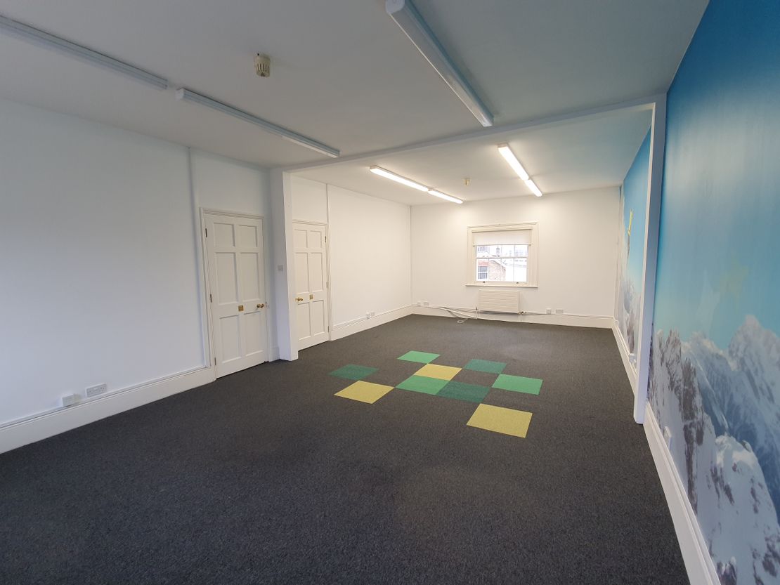 1 Mount Ephraim Road, Tunbridge Wells, Kent, TN1 1ET