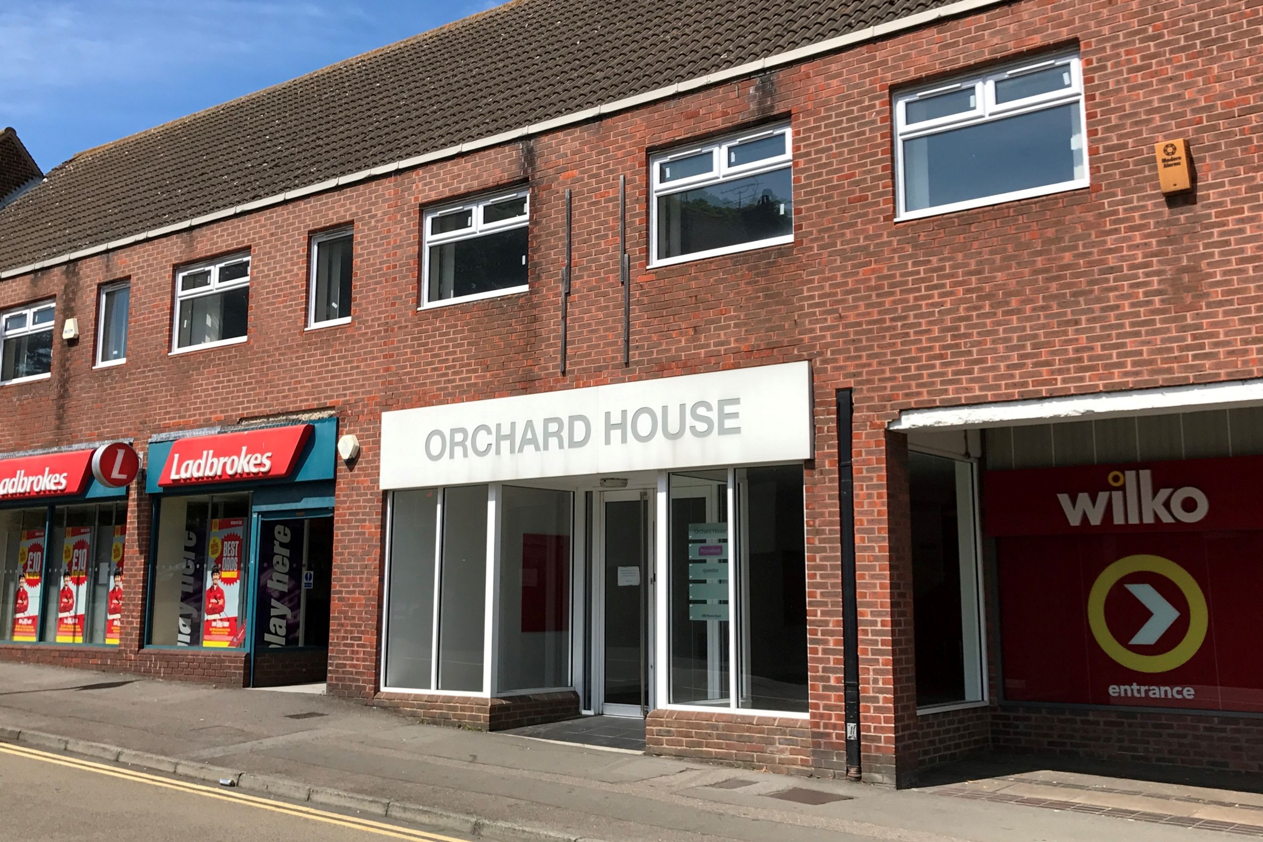 To Let First Floor Offices Orchard House Station Road Rainham Kent Me8 7rs Proplist