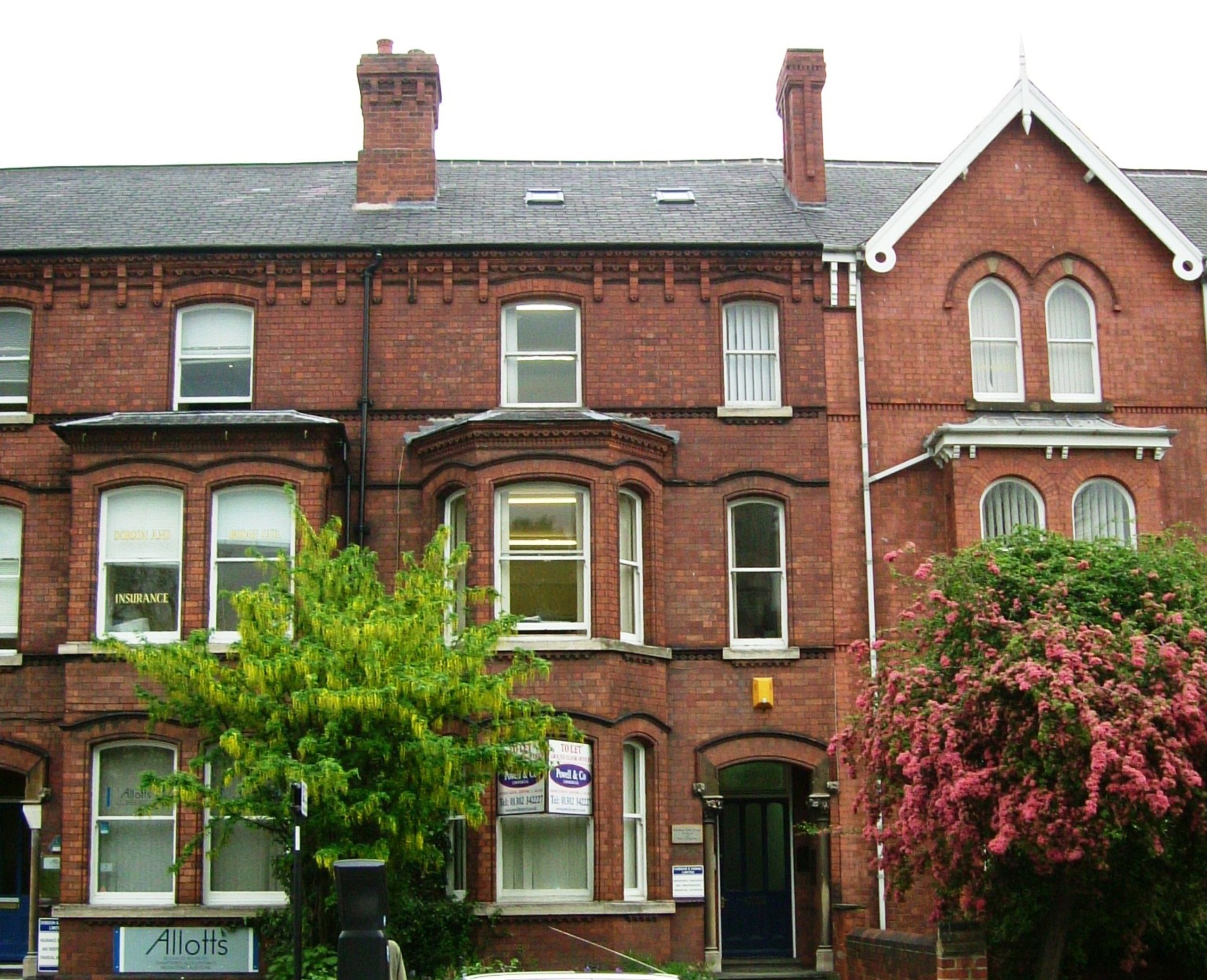 To Let Suite 3, 15 Thorne Road, Doncaster, South Yorkshire, DN1 2EE