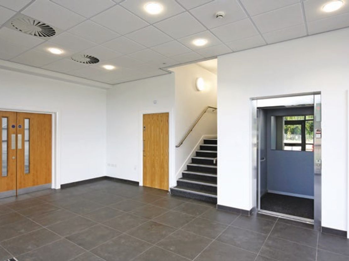 Worcester Six, Junction 6 M5, Worcester, WR4 0AA