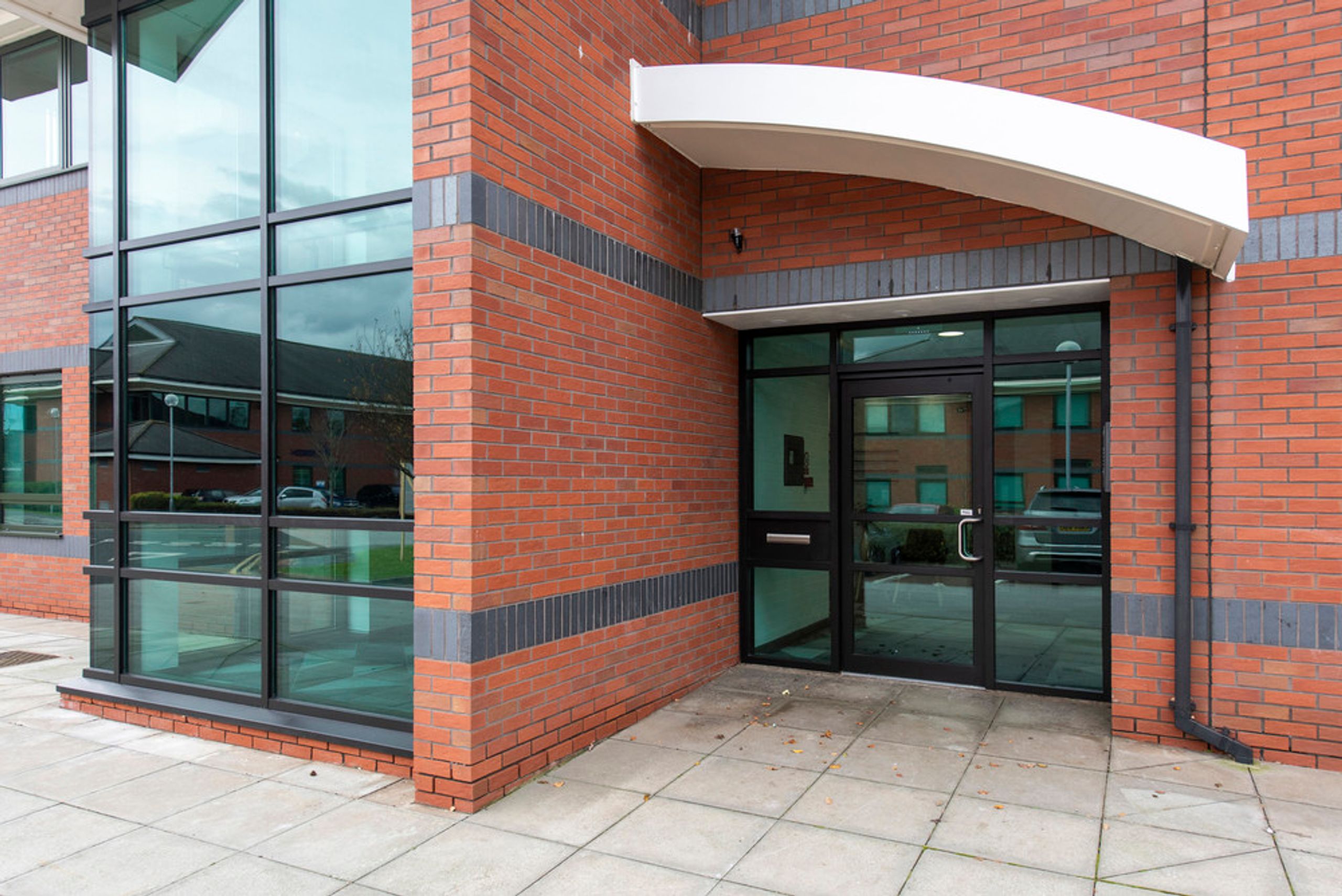 To Let 8 Abbots Park, Preston Brook, Runcorn WA7 3GH, UK PropList