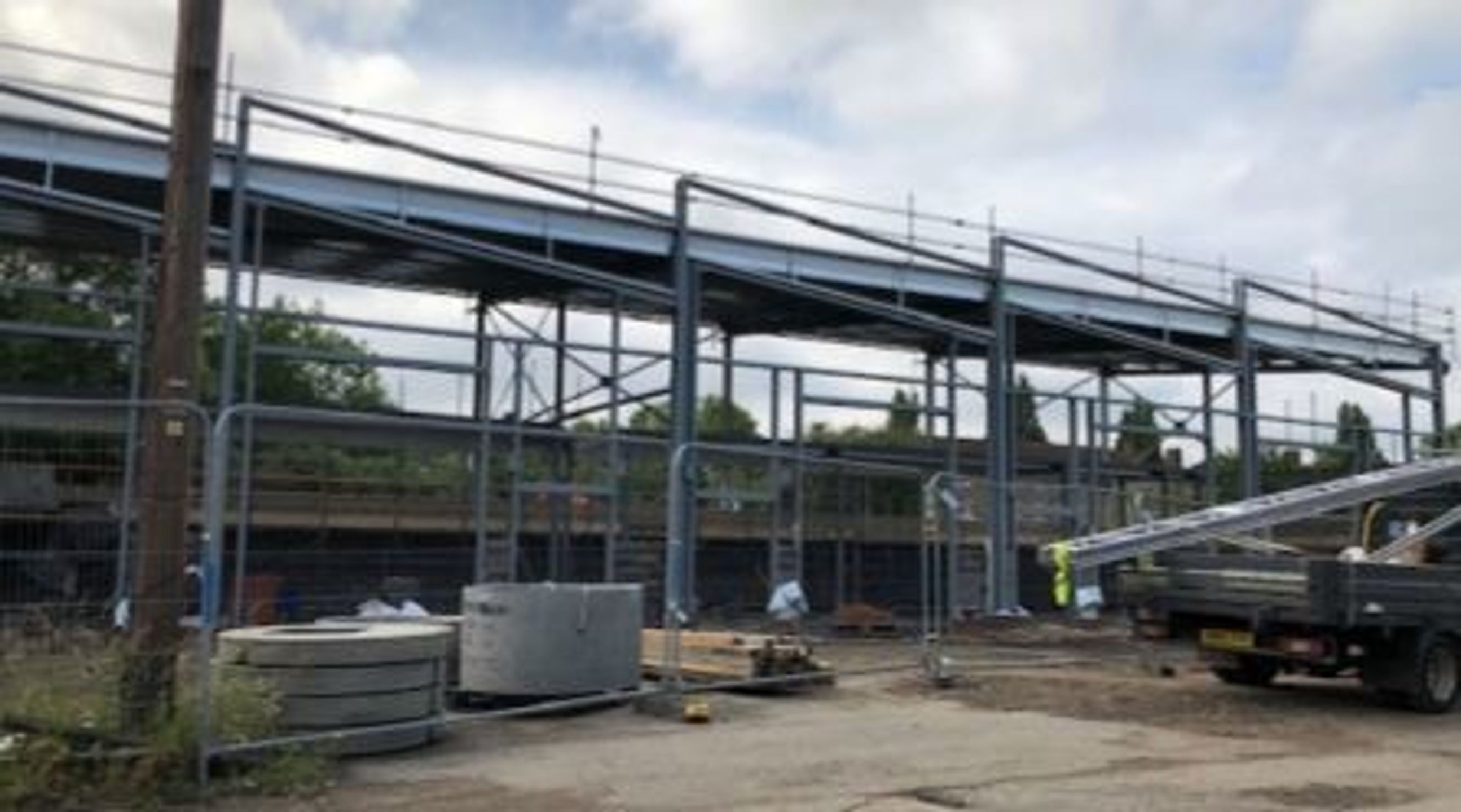 To Let 7 Station Approach, Raynes Park, London SW20 0JY, UK PropList