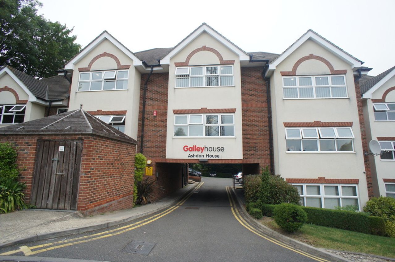 To Let 1 Puller Rd, EN5 4HG, UK PropList