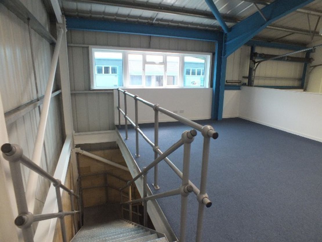 Chessington Trade Park, 60 Cox Ln, Chessington KT9 1TW, UK