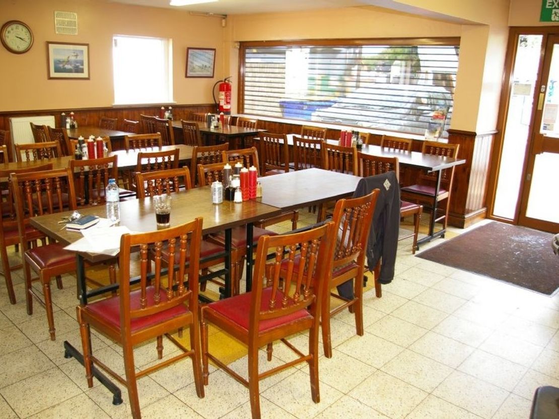 311A Molesey Rd, Walton-on-Thames KT12 3PA, UK