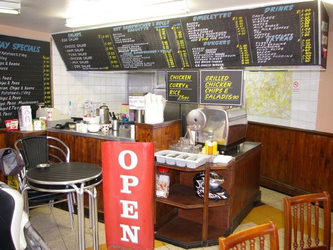 311A Molesey Rd, Walton-on-Thames KT12 3PA, UK