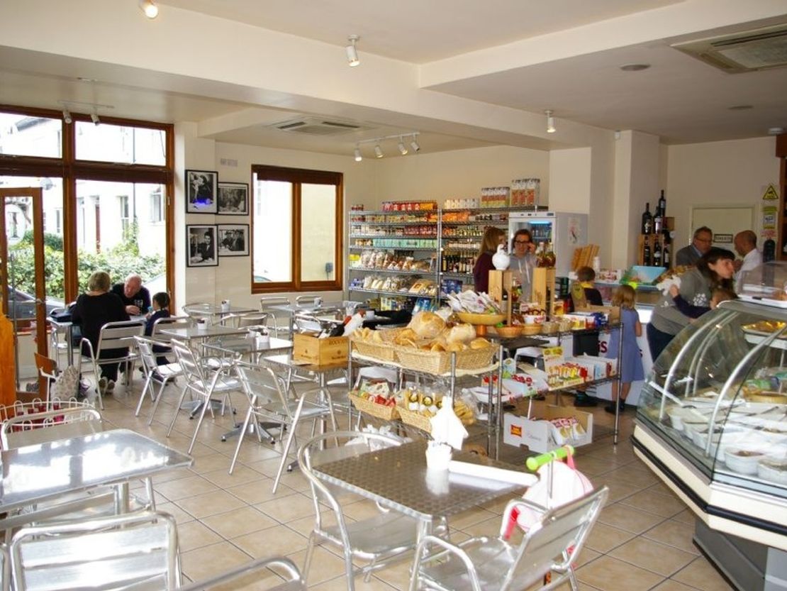 45 Park Rd, Kingston upon Thames KT2 6DB, UK