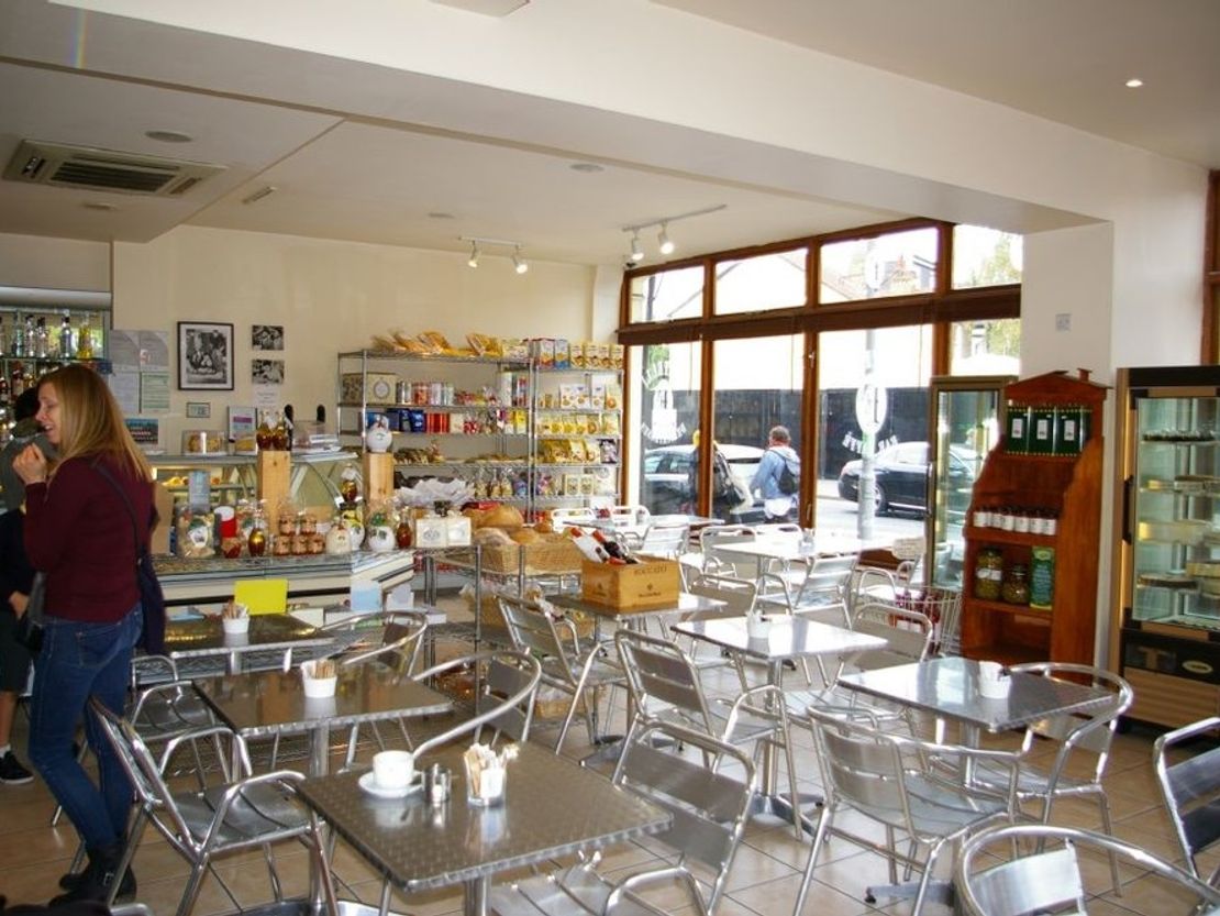 45 Park Rd, Kingston upon Thames KT2 6DB, UK