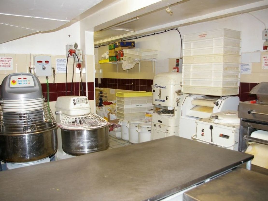 4 Station Rd, Stoke D'Abernon, Cobham KT11 3BN, UK